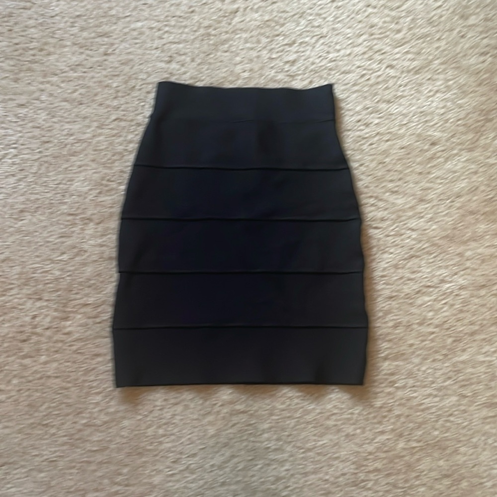 BCBG bandage skirt XXS